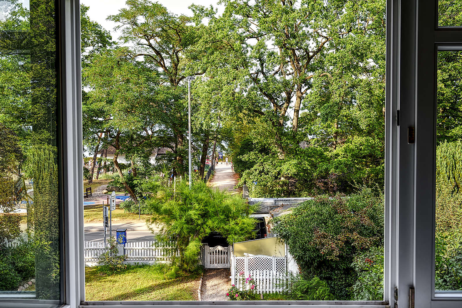 Blick aus der Villa Morgenroth zum Strand
